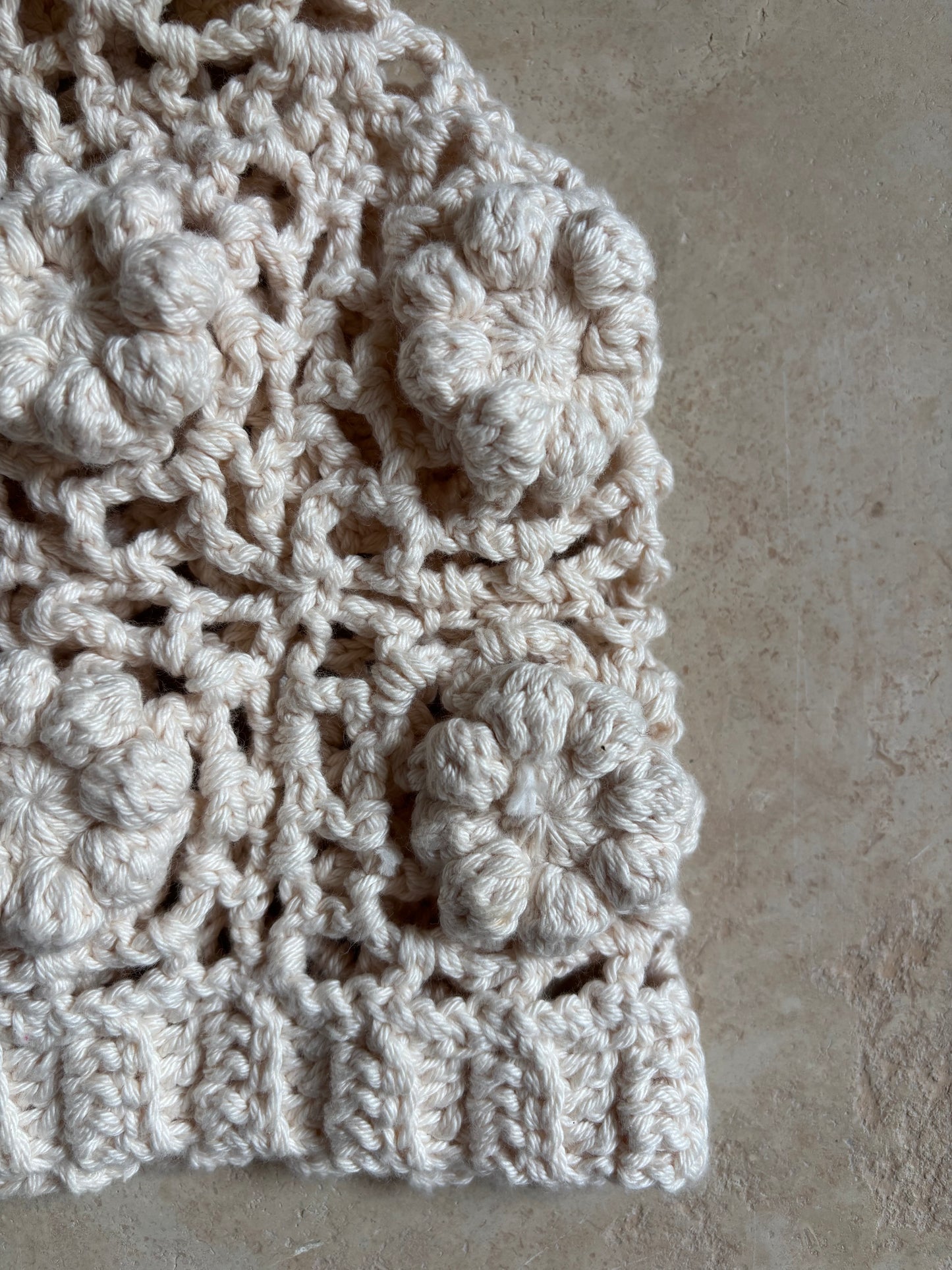 Mini béguin fait main crochet