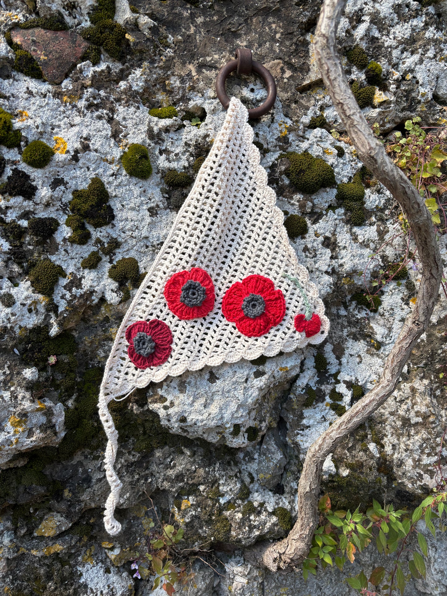 Bandana fleuri fait main au crochet